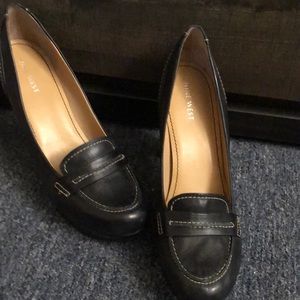 Black loafer heels